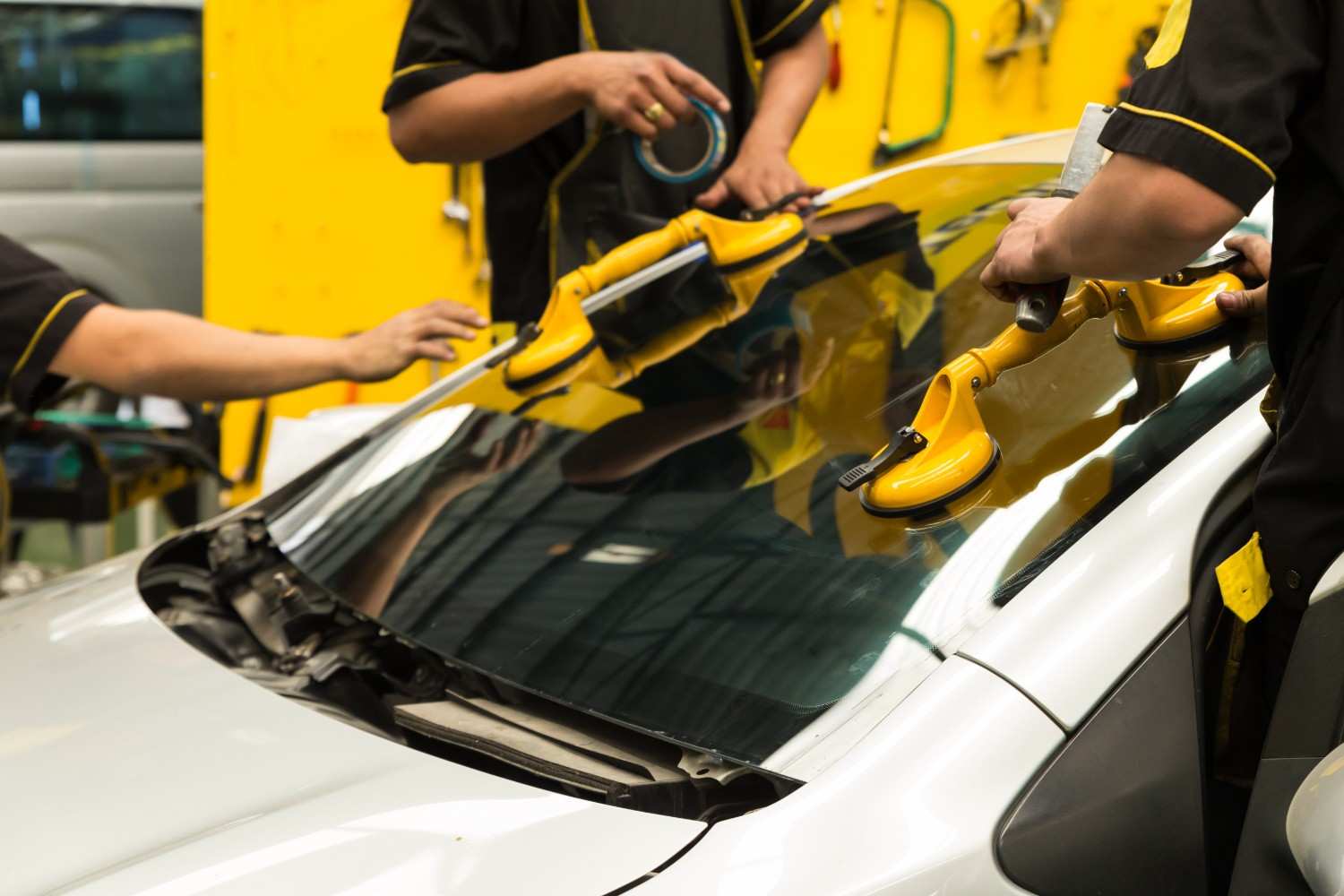 Windshield Replacement Scottsdale AZ Get Professional Auto Glass Repair and Replacement Services with  Phoenix Mobile Auto Glass